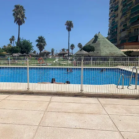Precioso Estudio Frente Al Mar Con Piscina